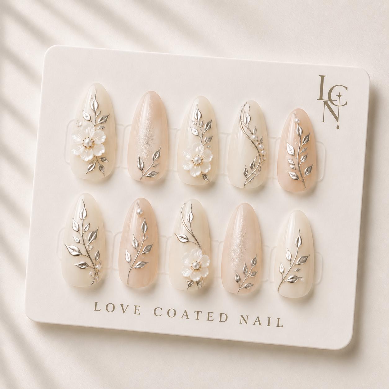 Bridal Nails, Bridal Press On Nails, Wedding Nails, Floral Wedding Nails, Luxury Ivory Press On Nails, Handmade Almond Nails
